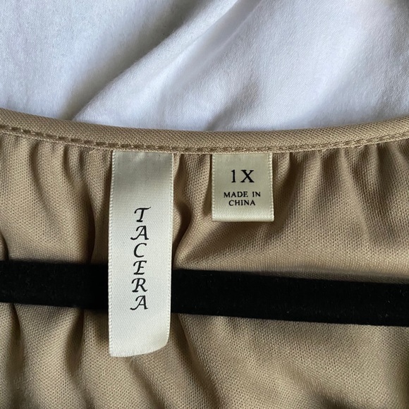 Blouse - Picture 2 of 2